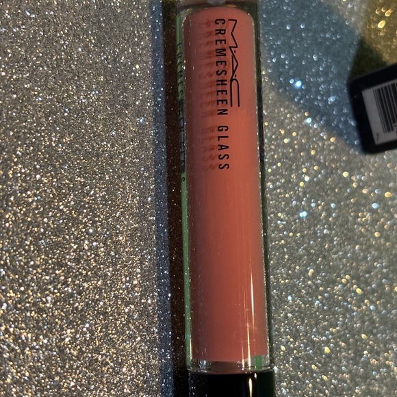 BNIB! MAC Cremesheen Glass in JUST SUPERB 201 
👄🤩💖 - Picture 3 of 8